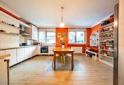 Weal World' Den Bahçelienizam Da, Cadde Üstü, İki Girişli, Lüks Dubleks ...