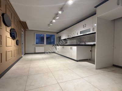 Esenyurt Meydan Doğan Araslı Dibi 2+1 110m2 Özel Dekorlu Daire !