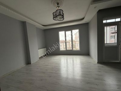 Ergünler İnşaattan 2+1 Ara Kat Merkezde Kiralık Daire