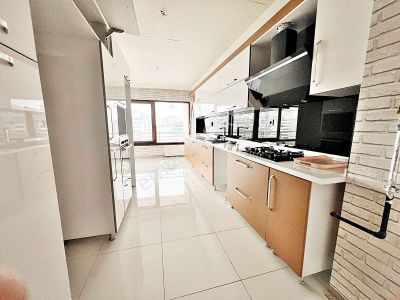 Veranka Invest'den Kayalar Vadi Manzaralı Site İçerisinde 4+1 Satılık Daire