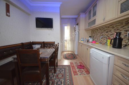 Kalecik Emlak'tan Merkez'de Yapılı Çift Girişli 5+1 Dublex