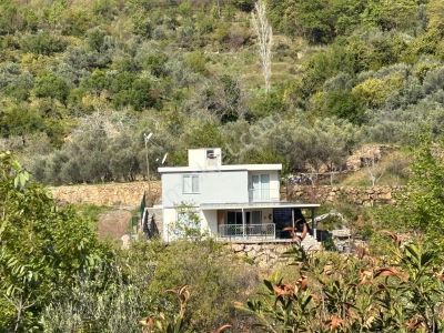 Mahmutlar Şıhlar Mahallesi İçinde Evi Olan Satılık Tarla