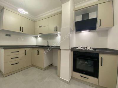 ▀jet Emlak'tan Sarıkız'da Merkezi Konumda Ayrı Mutfak Arakat 2+1