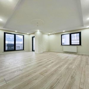 Beylikdüzü Yakuplu'da Satılık 4+2 Dubleks Sıfır Daire Fırsatı