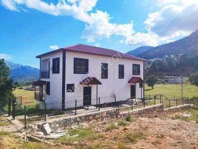 Kar Emlaktan Yenikonacık Bozkırlı Mevkiinde Bitişik Nizam 3+1 Satılık Dubleks Villa