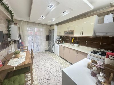 Beşikkaya'da Asansörlü Full Yapılı 3+1 Satılık Daire !!