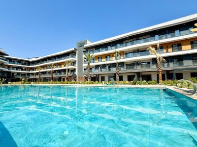 Güvenlık-havuz-bahçe-kapalı Otopark-doğalgaz(kombi)-sosyal Alan-modern-ultra Lüx-fırsat Daireler