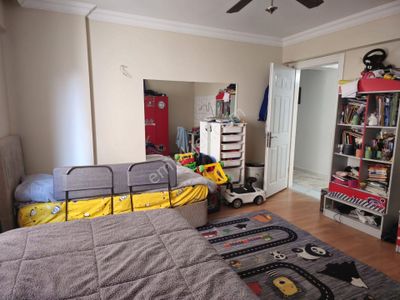 Cumhuriyet Mahallesinde Satılık Daire