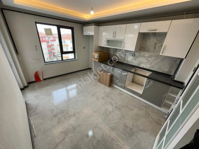 Hayal'den Malazgirt Mah'de 3+1 E.banyolu G. Odalı Katta Asansörlü Sıfır Daire