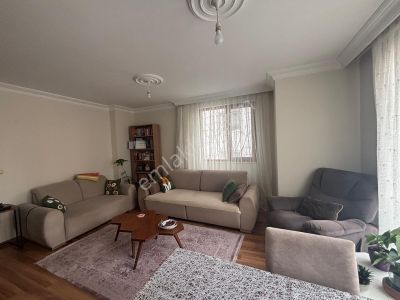 Maltepe Cevizli Mah'de Minibüsyoluna 5dk Yürüme Satılık 2+1daire