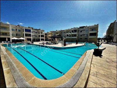 Didim Efeler Mahallesi’nde Havuzlu Site İçinde 4+1 Eşyalı Dubleks Daire