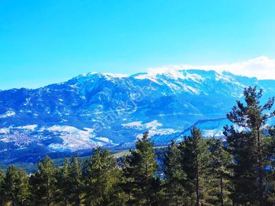 Kar Emlaktan Yenikonacık Efes Sitesi Üzerinde 400 M2 Satılık Arsa