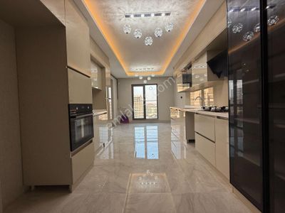 ▃çiftçioğullarından▃ Bulvar Yakını 4+1 E.banyolu G.odalı Lüx Daire