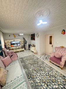 Mamak - Başak Mahallesinde Katta 3 Cepheli 3 Balkonlu 2+1 Satılık Daire !!!