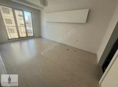 Tecde Kayalıkta Site İçi Satılık Lüks Daire