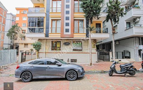 Tokgöz'den Çamlık Caddesine 2.bina 9 Yıllık Kat Mülkiyetli