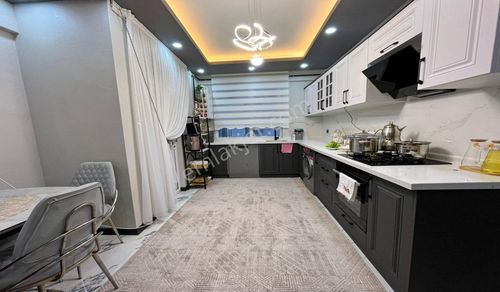 Atapark 3+1 Orta Katta Manzaralı Yeni Bina Asansörlü