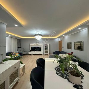 Beylikdüzü Yakuplu Mah'de Ferah 3+1 Satılık Daire