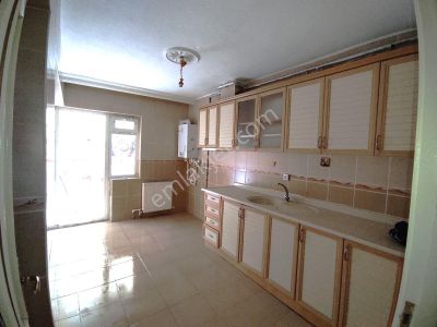Özlem Caddesi Paraleli 2+1 Satılık Daire**