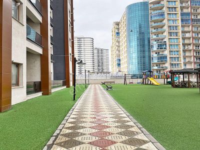 Cadde34'den Devlet Hastanesinin Dibinde Aile Oturumuna Uygun Otoparklı Sitede 2+1 Satılık Daire