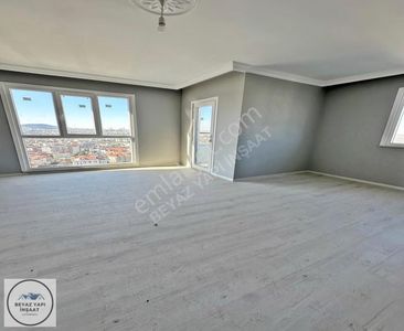 Beyaz Yapı'dan Merkezi Ve Aydınlık Konum'da Geniş Üst Dublex !!!