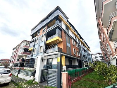 🏡akçay'da Aygül'den Sıfır Merkezi Lokasyon'da Ara Kat Asansörlü Açık Mutfaklı 1+1 Satılık Daire🏡