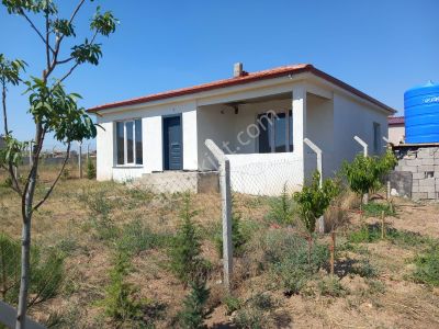 Gölbaşı Mahmatlıbahçe 'de Satılık Hisseli Arsa Ve Müstakil 2+1 Ev