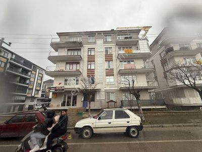 Rota’dan Kiralık Yeni Mah. Koşuyolunda Ara Kat Daire….