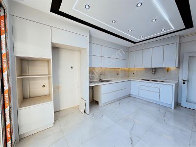 Ergenekon'da File Market Arkası Harika İşçilikli Lüx 3+1 Satılık