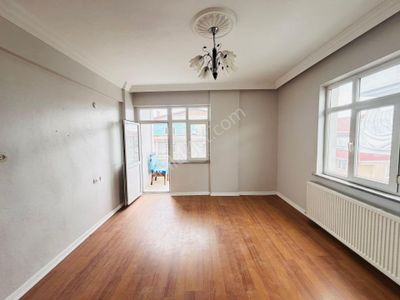 Güven'den Çarşı İçinde Cadde Üstü Okullara Komşu 2+1 Daire