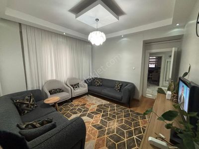 Bağcılar Öğretmen Okulları Arkasında Satılık Masrafsız 2+1 Büyük Tip Daire