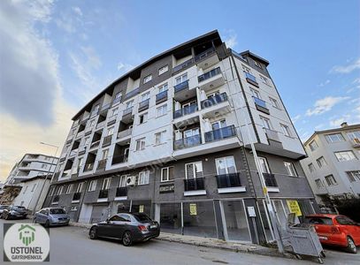 Üstünel'den 4 Yaşında Kat Mülkiyetli Boş Uygun Satılık Daire