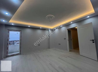 Satılık 1. Ve 2. Kat Gibi Toprakla Temazsız 4+1 Bahçe Dubleks