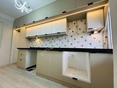 Kostak Gayrimenkulden İkizçayda Ön Cephe Ayrı Mutfaklı 1+1daire