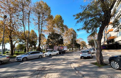 Pendik Sahile 500 Metre Sıfır Sitede 2 Banyolu 2.kat Kiralık 3+1