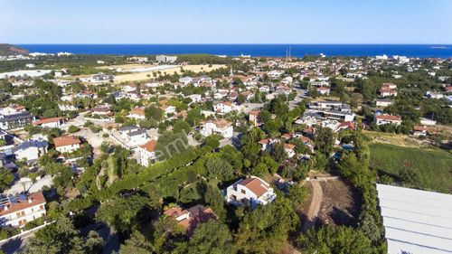 Tekirova Merkezde Satılık 1376 M2, 0/30 Emsal İmarlı Fırsat Arsa