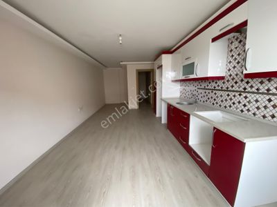 Kuşadası Davutlarda Çok Geniş Ebeveyn Banyolu Balkonlu Satılık 3+1 Daire