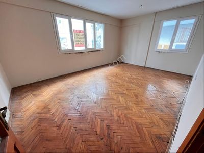 Araphasan Mah.de 2+1 100m2 Köşe Karanlık Odası Olmayan Arakat Daire