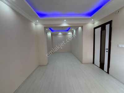 **eryıldız Gayrimenkul'den**istasyon Mah.kiralık 2+1 Bahçe Katı