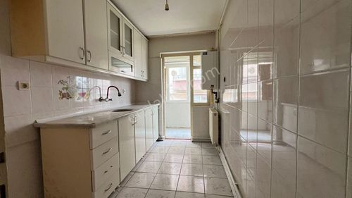 Kalecik Emlak'tan Fırsat Daire Merkezmah'de Çarşı İçinde 2+1