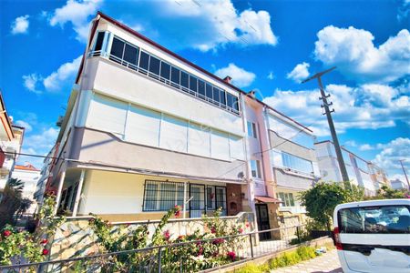 🟠🟠alfa'dan Akçay'da Satılık Barbekülü Ayrı Mutfak Denize 400 Mt Mesafede 2+1 Geniş Daire