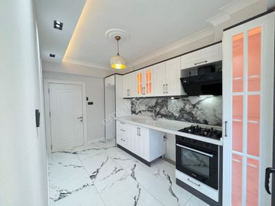 Parstan Altınkumda Denize 500 Metre Ayrı Mutfak Ön Cephe 2+1