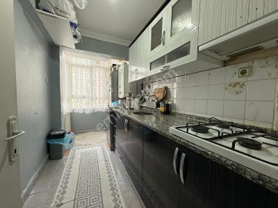 Kalecik Emlak'tan Ayyıldız Mahallesinde Kapalı Pazar Yakını 3.kat 2+1