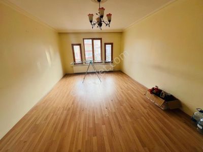 (1182) Keçiören Kanunide 2.katta Asansörlü Satılık Boş Daire