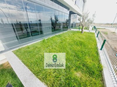 Denizden Akçayda Öncephe Kendine Ait Bahçeli Satılık 2+1 Lüks Daire.