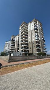 Düden Şelalesi Yakını 3+1 Kocaman Site İçinde Satılık Daire