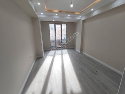 Has Seba'dan Tevfikbey Mh 2+1 85m2 Yeni Binada Asansörlü Arakat