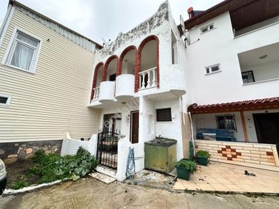 Mera Emlaktan Çamlıbel'de Site İçi Deniz-dağ Manzaralı 2+1 Villa