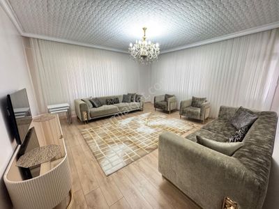 📣 Four Land Gayrimenkul Farkıyla Bakımlı Satılık 3+1 Daire