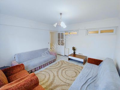 Balçova Tanju Okan Sok. Eşyalı Kiralık 2+1daire